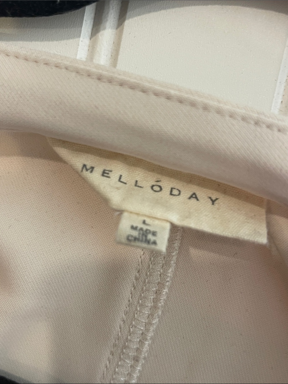 MELLODAY Soft Blush Crewneck Top